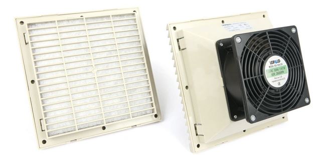 Filtre à air pour armoire électrique avec ventilateur