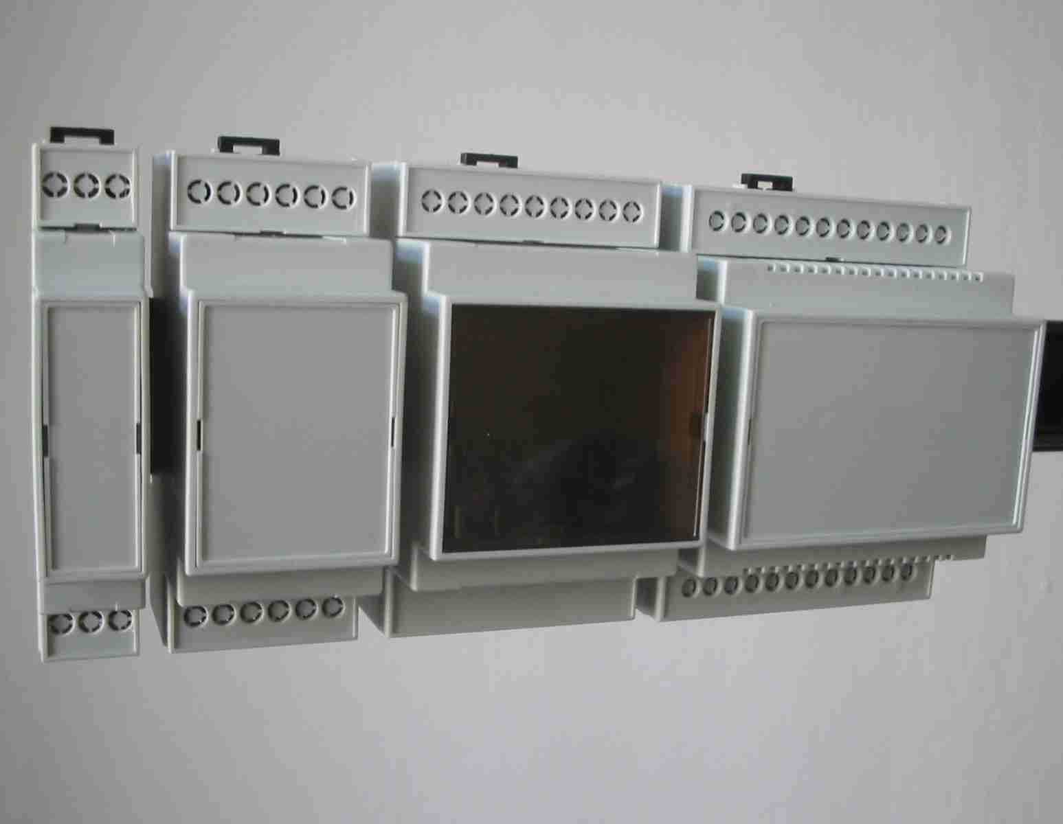 Cajas para riel DIN