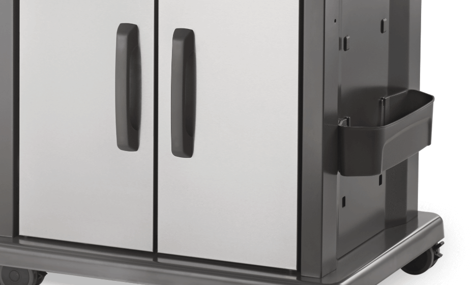 Lemari dengan keranjang