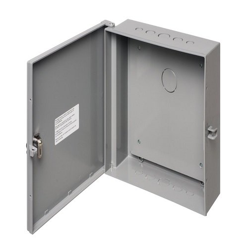 Caja de protección para equipos electrónicos con placa posterior